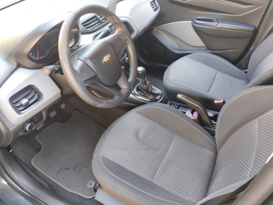 CHEVROLET - ONIX - 2018/2019 - Cinza - R$ 51.500,00