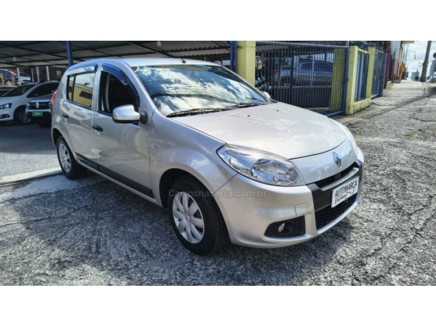 RENAULT - SANDERO - 2012/2013 - Prata - R$ 33.900,00