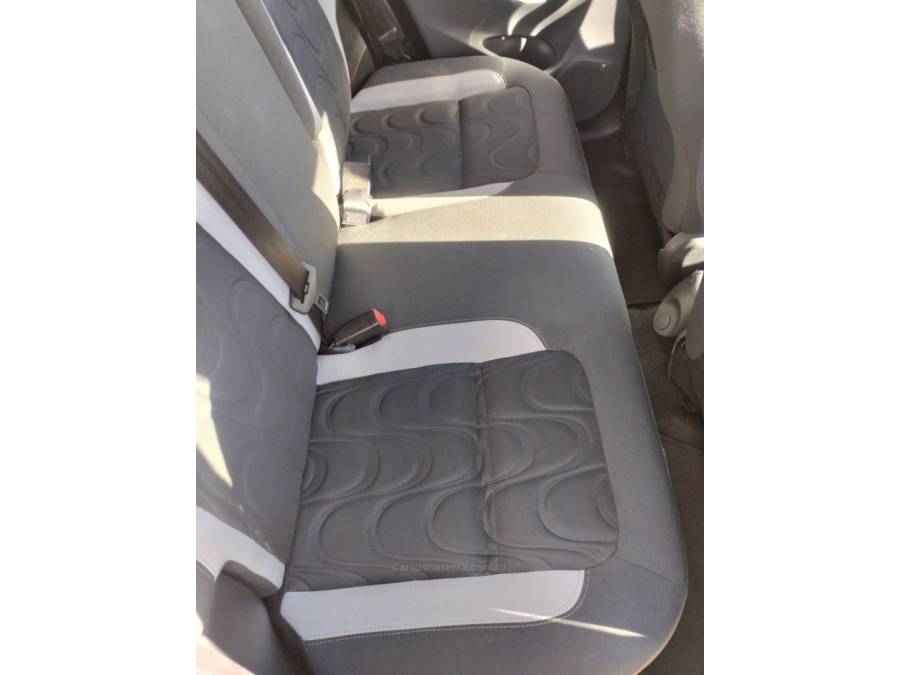 CITROËN - C3 - 2014/2015 - Cinza - R$ 43.000,00