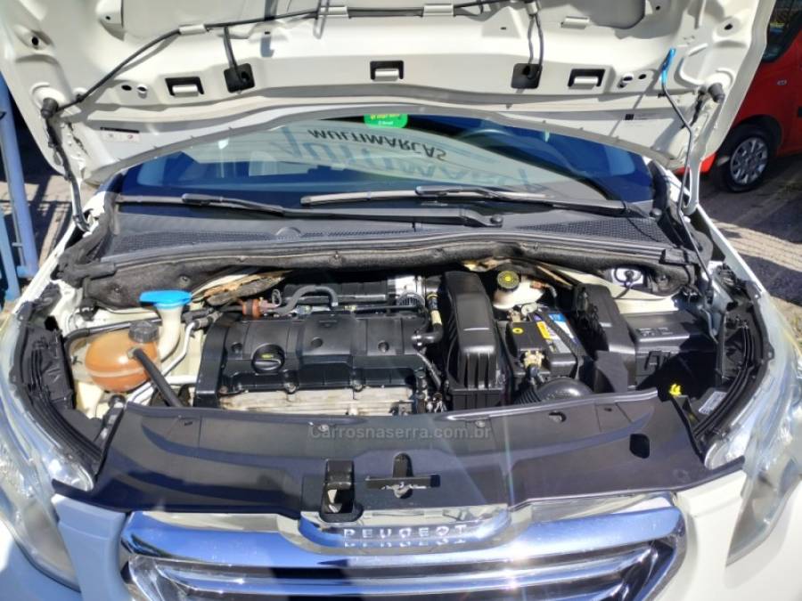 PEUGEOT - 2008 - 2015/2016 - Branca - R$ 53.900,00