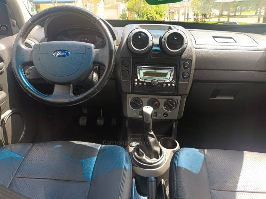 FORD - ECOSPORT - 2011/2012 - Preta - R$ 41.500,00