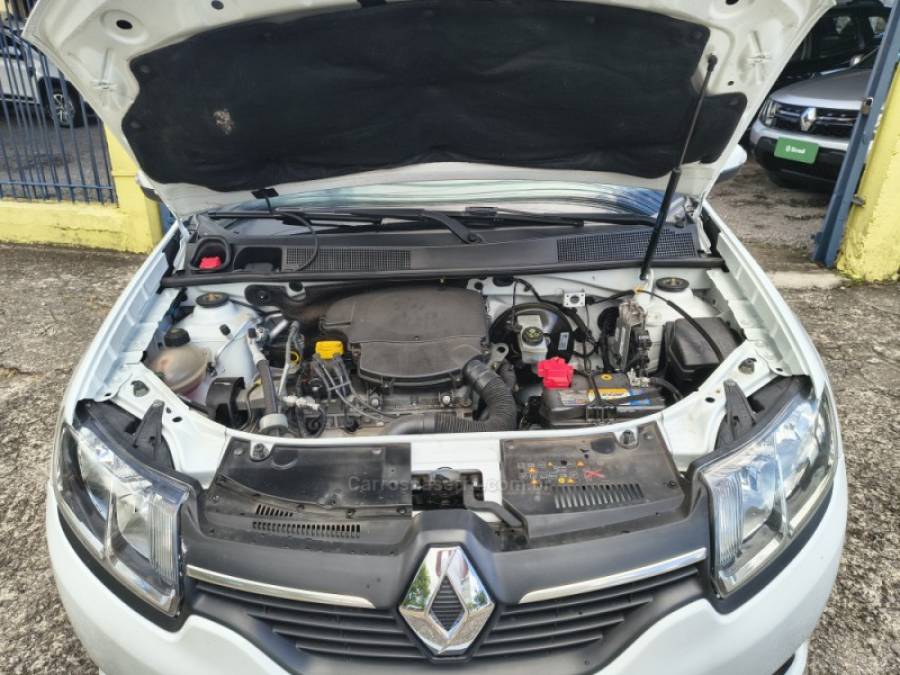 RENAULT - SANDERO - 2016/2017 - Branca - R$ 45.900,00