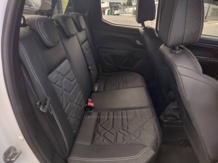 FIAT - STRADA - 2023/2023 - Branca - R$ 109.800,00