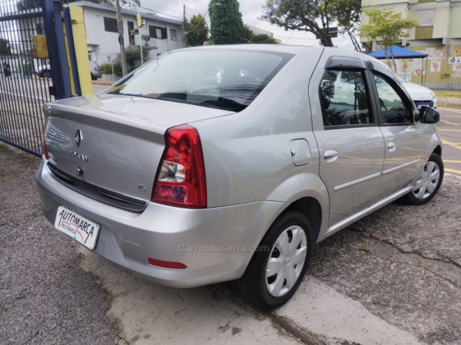 RENAULT - LOGAN - 2013/2013 - Prata - Sob Consulta