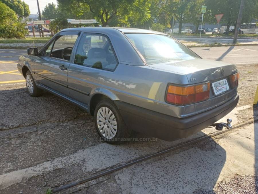 VOLKSWAGEN - SANTANA - 1991/1992 - Cinza - R$ 23.000,00