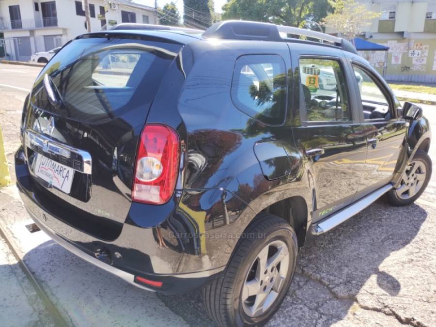 RENAULT - DUSTER - 2013/2013 - Preta - R$ 48.000,00