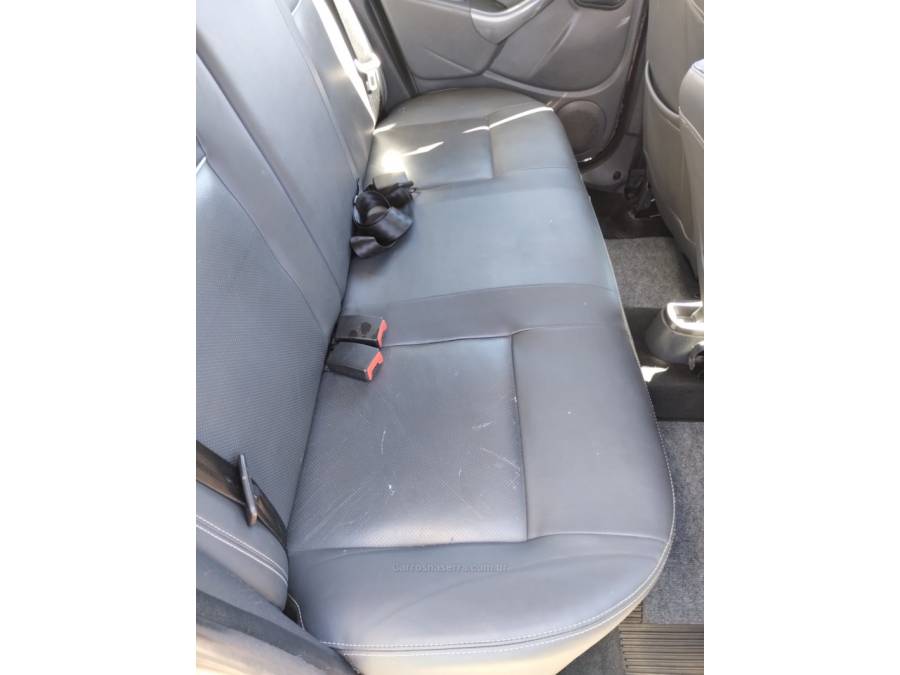 RENAULT - DUSTER - 2013/2013 - Preta - R$ 48.000,00