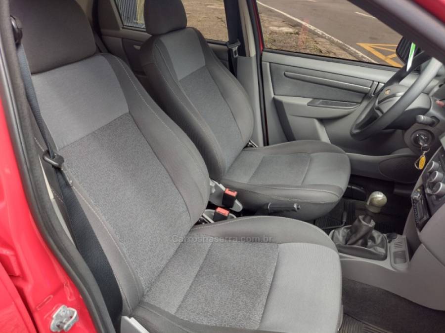 CHEVROLET - PRISMA - 2012/2012 - Vermelha - R$ 34.000,00