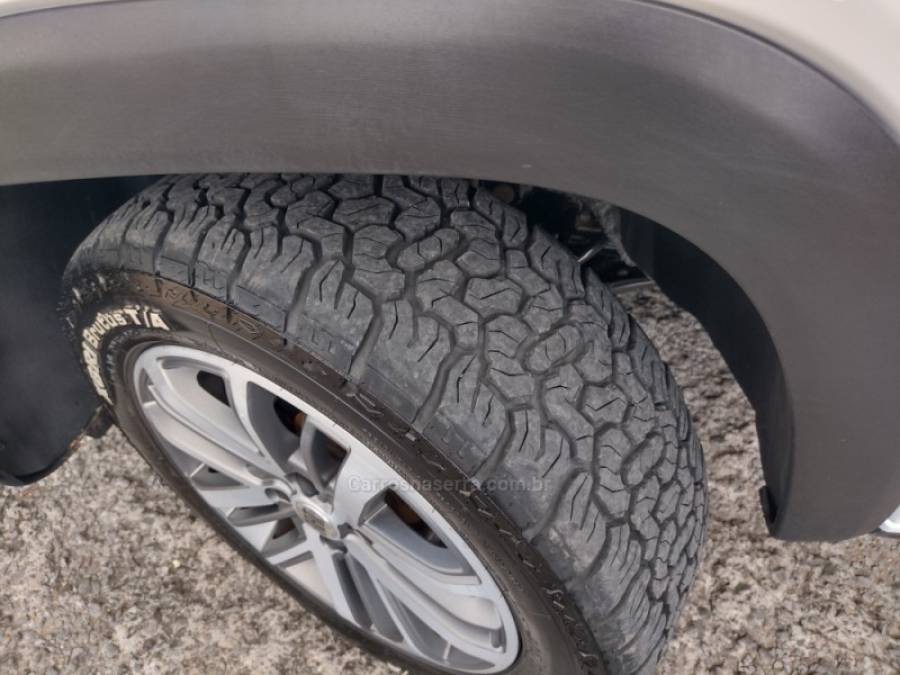 FIAT - STRADA - 2023/2023 - Branca - R$ 109.800,00