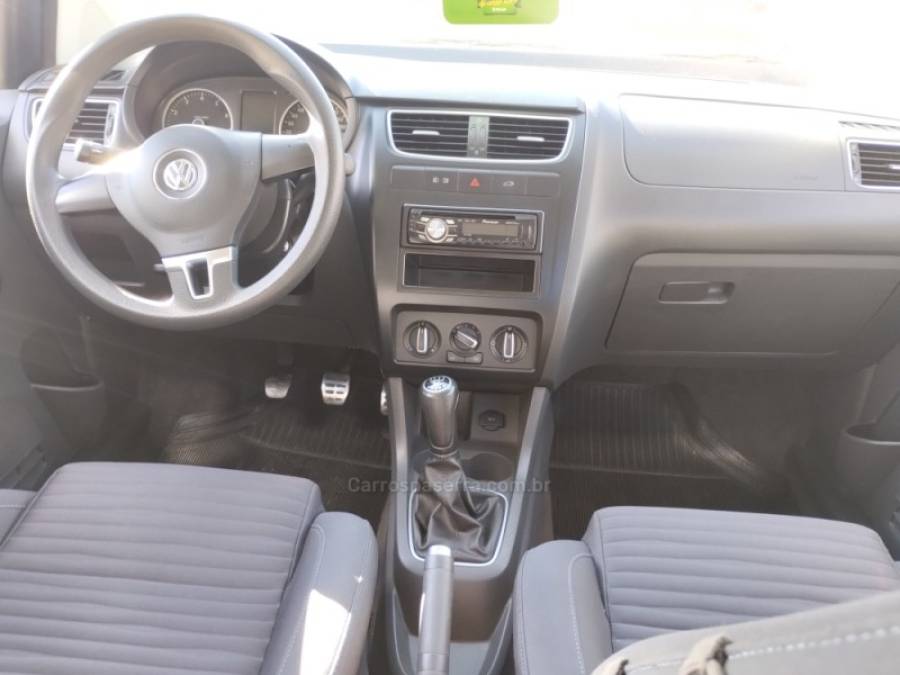 VOLKSWAGEN - CROSSFOX - 2011/2012 - Branca - R$ 43.500,00