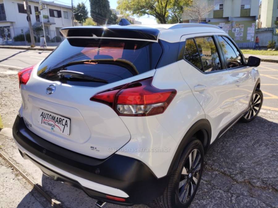 NISSAN - KICKS - 2016/2017 - Branca - R$ 82.900,00