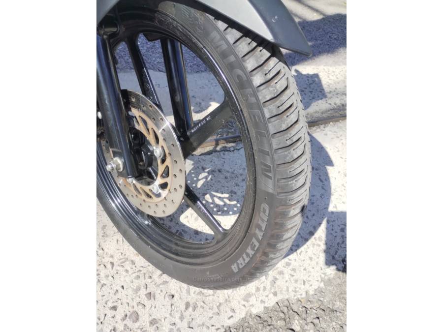 YAMAHA - FAZER - 2019/2020 - Preta - R$ 13.800,00