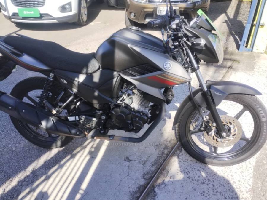 YAMAHA - FAZER - 2019/2020 - Preta - R$ 13.800,00