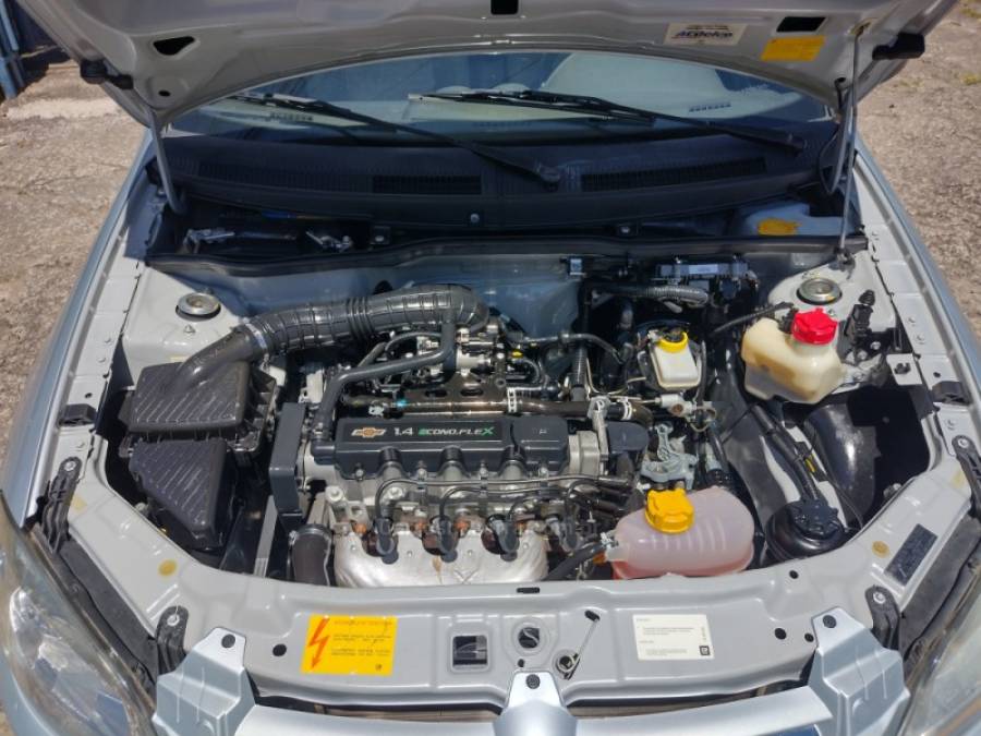 CHEVROLET - PRISMA - 2009/2010 - Prata - R$ 28.900,00